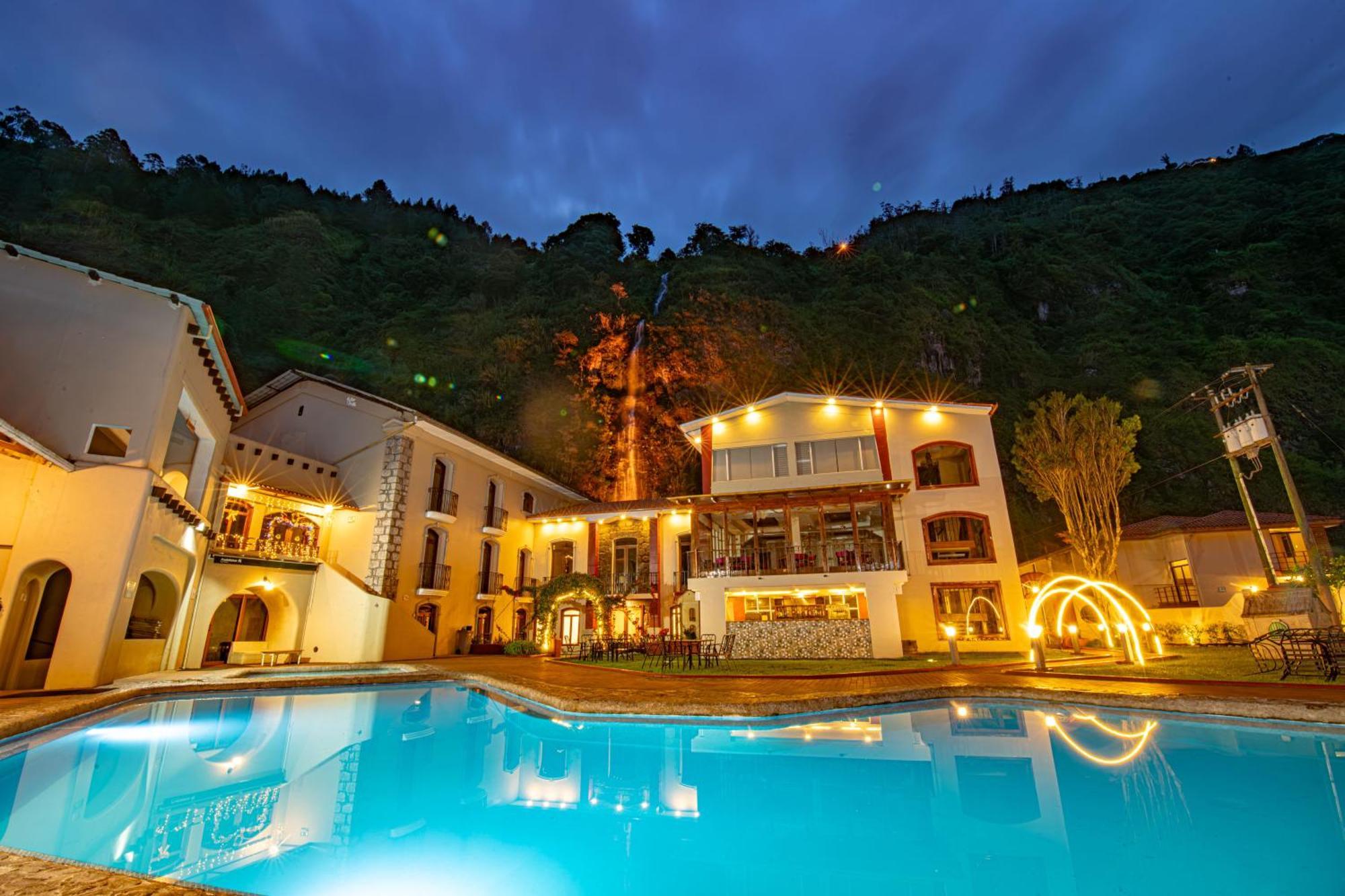 Sangay Spa Hotel 바뇨스 외부 사진