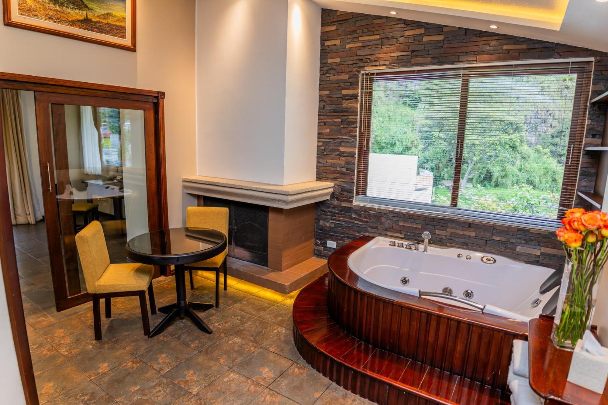 Sangay Spa Hotel 바뇨스 외부 사진